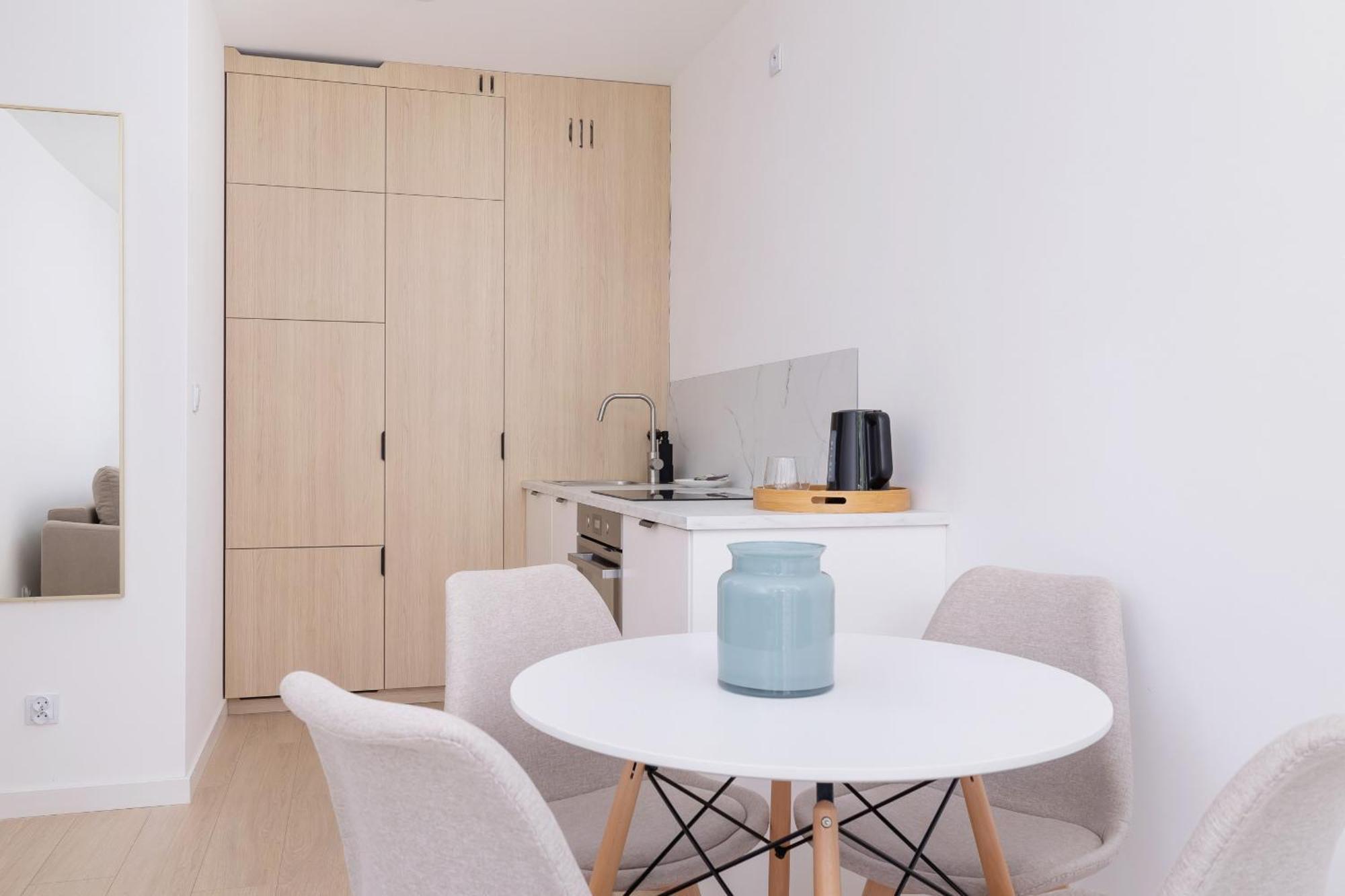 Krowoderska Apartment With Balcony Near City Center By Rent Like Home Krakow Luaran gambar