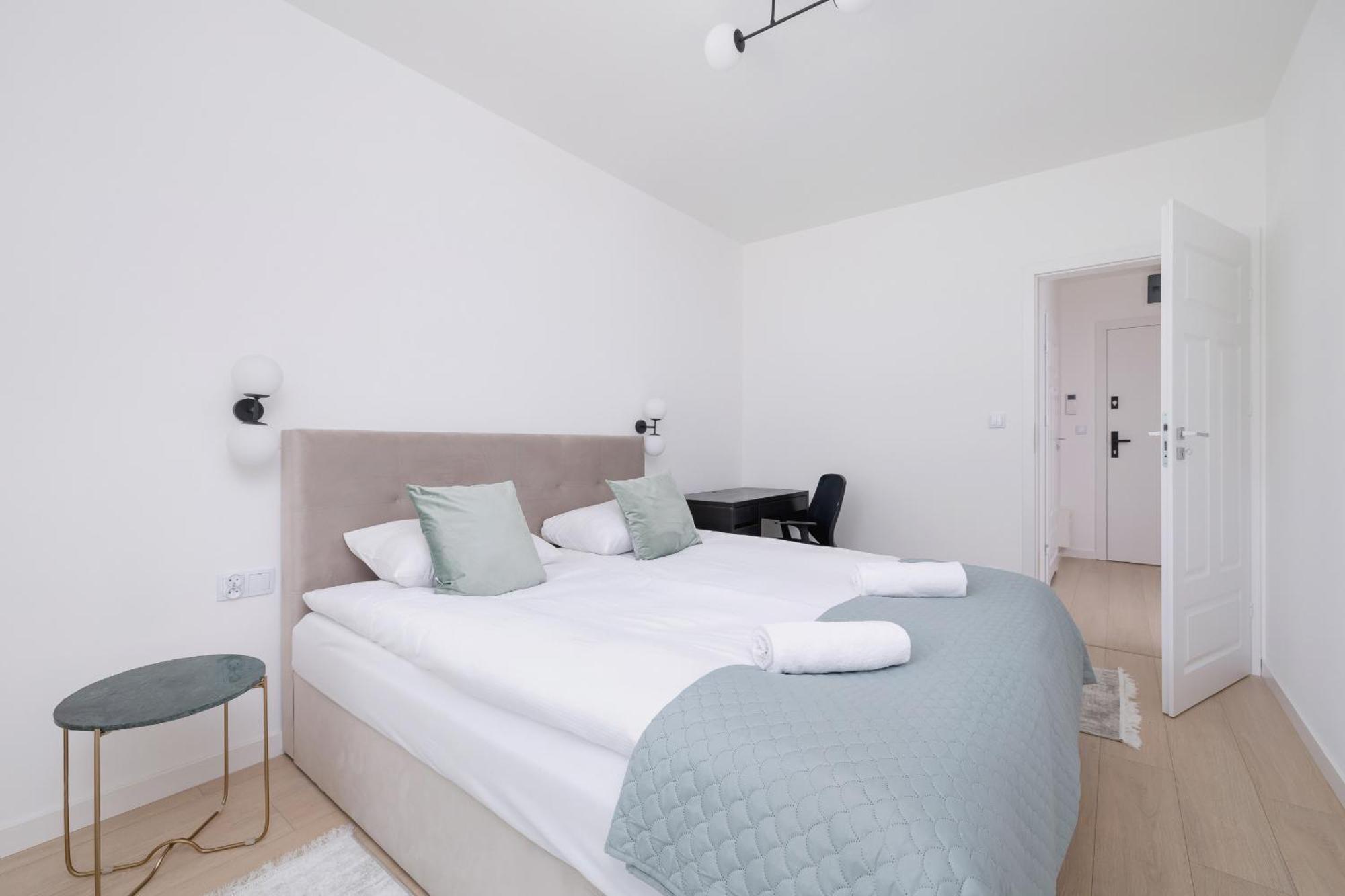 Krowoderska Apartment With Balcony Near City Center By Rent Like Home Krakow Luaran gambar
